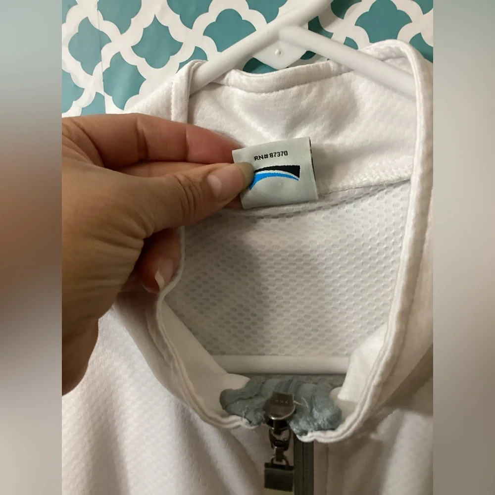 Alo women’s athletic White Full-Zip Jacket size large - Picture 16 of 16